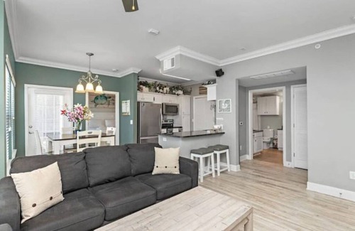 Corpus Christi Condo | ⭐Whitecap Beach Lookout - Heated Pool - Beautiful Balcony Sunsets