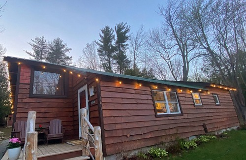 North Pole Cabin | Whiteface Camp with private creek - cabin in charming Wilmington with A-Frame
