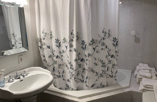 Wilmington Bed & Breakfast | Whiteface Farm Adirondack Bed and Breakfast