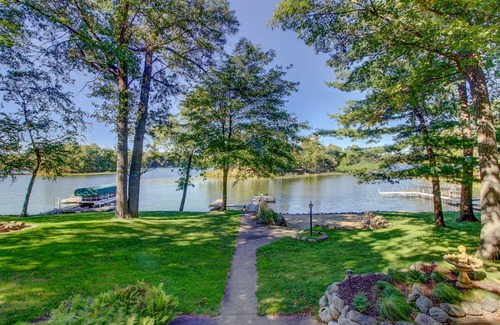 Crosslake Cabin | Whitefish Chain Lake Home with Beach + Sauna + King Beds + Kayaks +Paddle Boards