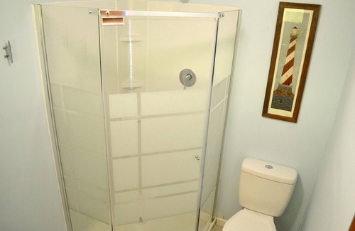 Whitehall Hotel | Whitehall Cottages Boutique Motel - King Bed