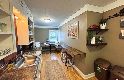 Ironwood House | Whitehouse Cottage, historic charm, modern comfort