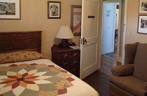 Coon Rapids Bed & Breakfast | Whiterock Conservancy - Historic Garst Farmhouse