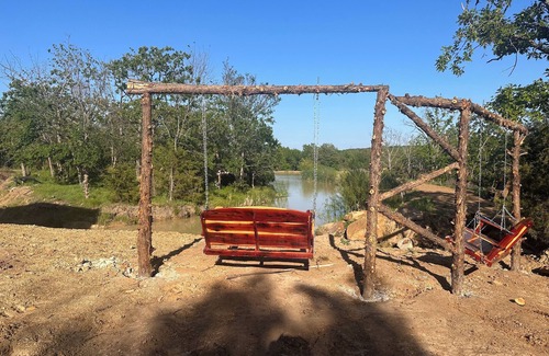 Henryetta Cabin | Whitetail Camping Cottage at Coble Highland Ranch