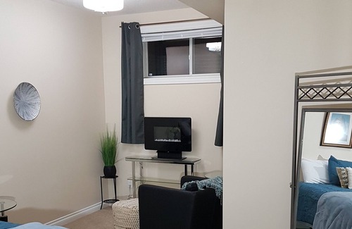 Spruce Grove House | Whitetail Manor-1600 sq ft 2 bdrm basement suite