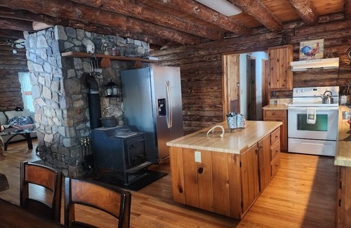 Wilson Creek Cabin | Whitetop Log Cabin; Pet-Friendly, Hiking & Biking