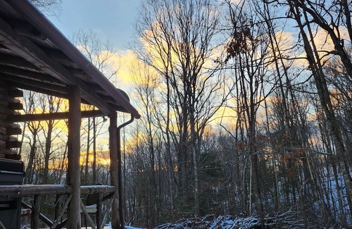 Wilson Creek Cabin | Whitetop Log Cabin; Pet-Friendly, Hiking & Biking