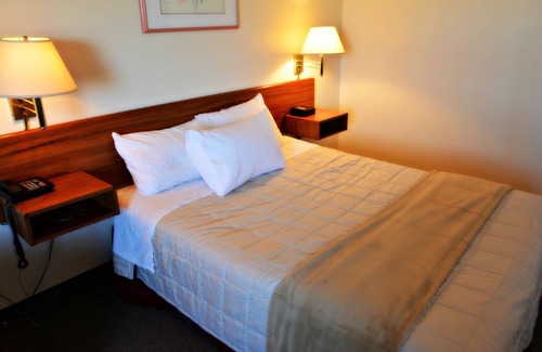 Whitewood Hotel | Whitewood Inn