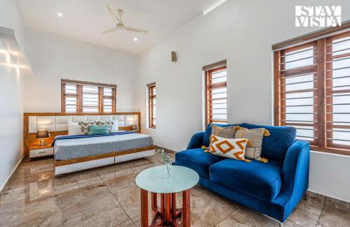Muttil South Villa | Whitewood Serene 5BHK with Mountain View Wayanad