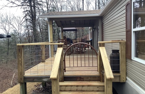 Franklin House | Whitfield Hideaway