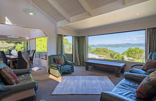 Whitianga House | Whitianga House with Amazing Views & Pool