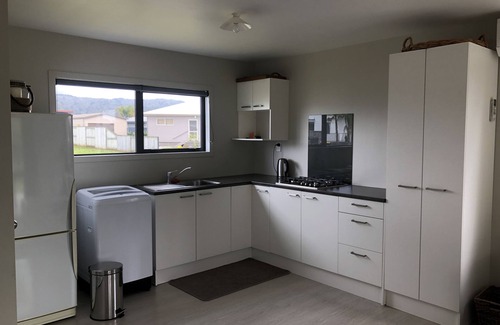 Whitianga House | Whitianga Kiwi Bach*
