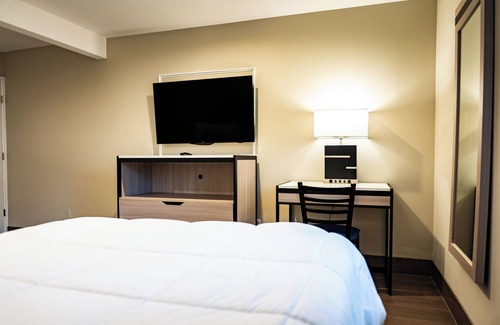 Huntington Station Hotel | Whitman Motor Lodge