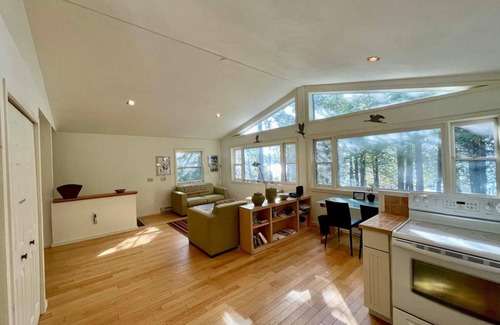 Drummond Apartment | Whitney Bay Getaway Bunkhouse on Drummond Island
