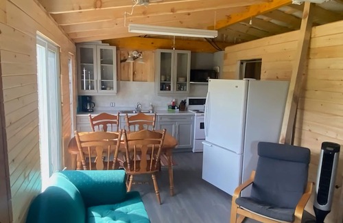 Whitney Cabin | Whitney cabin located on the Madawaska river just outside of Algonquin park