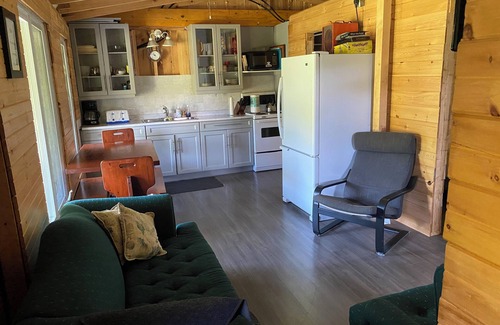 Whitney Cabin | Whitney cabin located on the Madawaska river just outside of Algonquin park