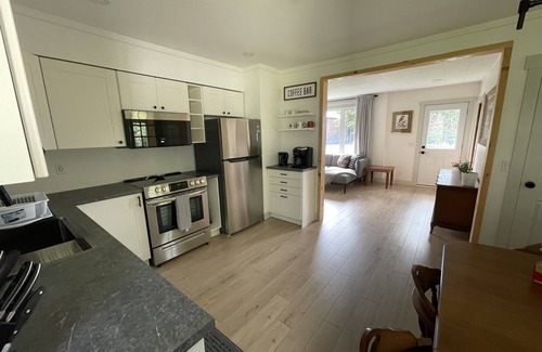 Whitney House | Whitney House Retreat - Steps from Algonquin Park