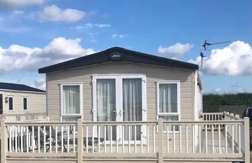 Seasalter Resort | Whitstable Pearl - Alberta Holiday Park