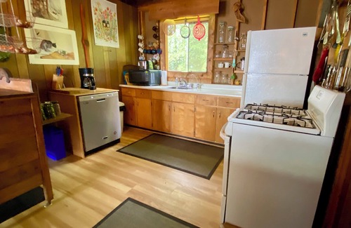 Gravenhurst Cottage | Whitt Island cottage on Lake Muskoka