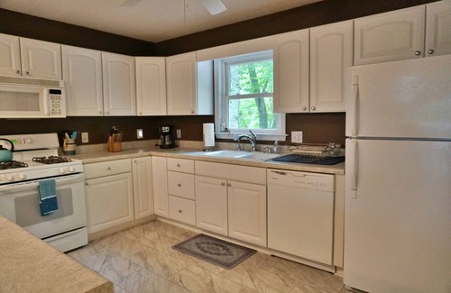 Whittier Cottage | Whittier Mountain Hideaway w/Breathtaking Views