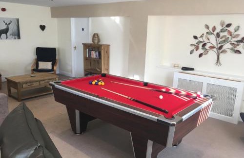 Hardstoft House | Whittonlodge sleeps26 Hottub pool table