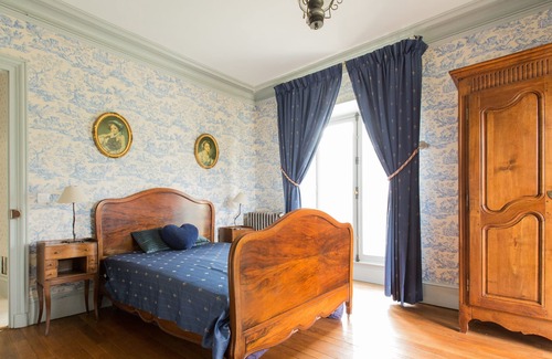 Blet House | Whole castle for rent - true caste life experience
