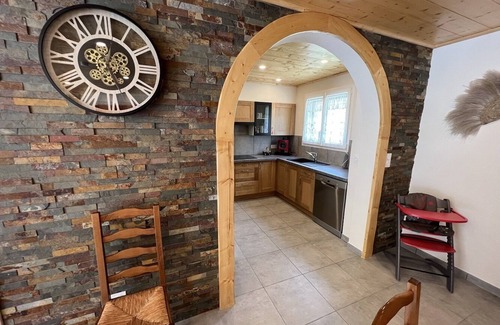 Saint-Jean-Saint-Nicolas Ski Chalet | Whole house: chalet - Saint-Jean-Saint-Nicolas, France