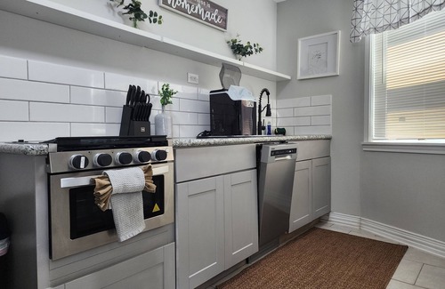 Park Place House | Whole Home in Houston with cozy luxury touches