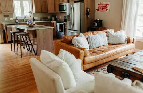 Ruckersville House | Whole home on 5 acres. Minutes from vineyards, SNP, and CHO airport. 30 min UVA