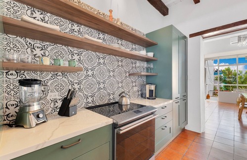 San Francisco Ski Chalet | Whole Home with Lush Patio in Heart of OSJ