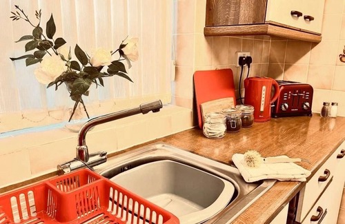 Irlam House | Whole house, 3 bedrooms, sleeps 5 people