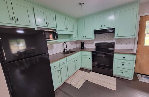 Washington House | Whole House - 3 Bedroom