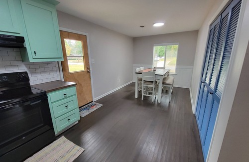 Washington House | Whole House - 3 Bedroom