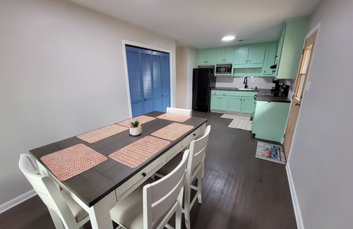 Washington House | Whole House - 3 Bedroom