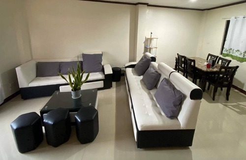 Minglanilla House | WHOLE HOUSE and Free Parking SAFE neighborhood