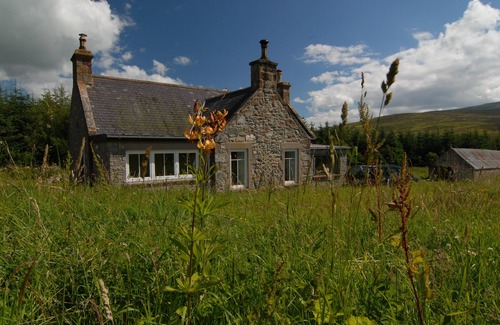 Aberlour House | Whole house in the heart of the Mal-Whikey Countrys