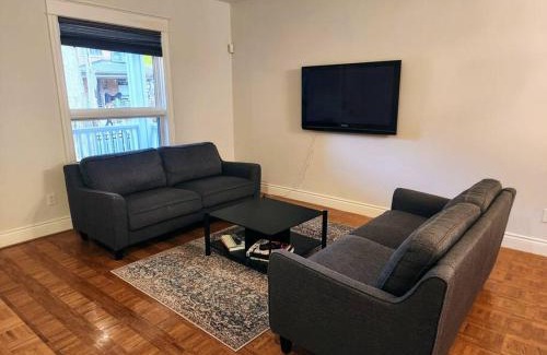 Leslieville House | Whole House in Toronto