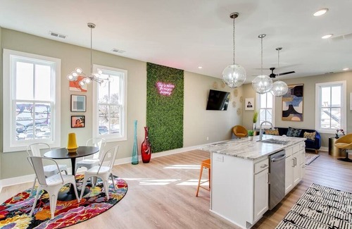 Butchertown House | WHOLE HOUSE-Large Group | Modern | Nulu
