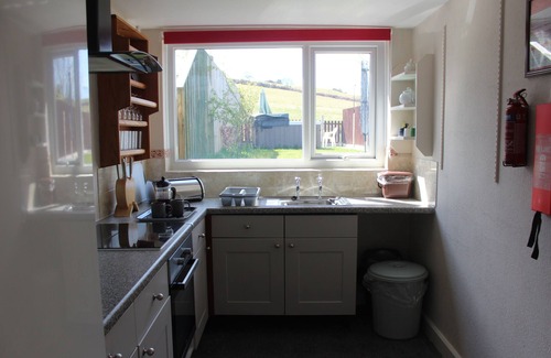 Tregaron House | Whole house sleeps 5, private garden with hot-tub, pet friendly.