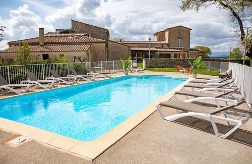 Ferrieres-les-Verreries House | Whole lodging : Gîte Gardien-région Pic St Loup, Gîte Gardien-région Pic St Loup