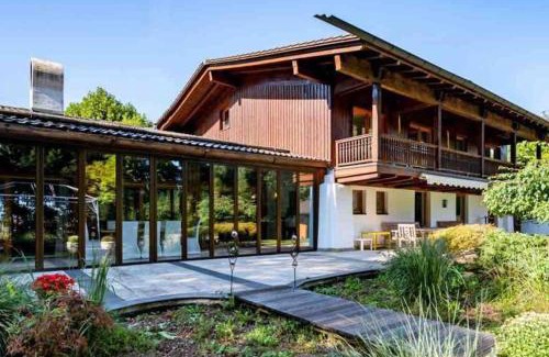Feldkirchen-Westerham Villa | whole villa Munich, Alps view, Quiet and spacious