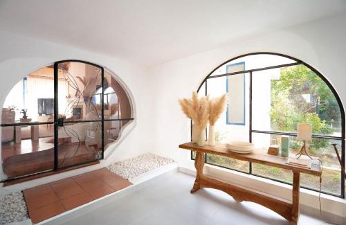 Abrantes House | WHome Family Paradise, Exquisite Retreat for Holidays