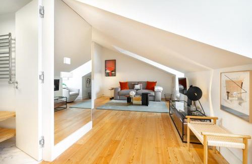 Santa Maria Maior Apartment | WHome Top-Floor Studio in Prime Location