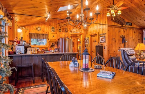 Oquossoc House | Whoville - Charming home on the western shore of Rangeley Lake