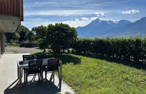Salins Apartment | Why not à 5 mns de Sion