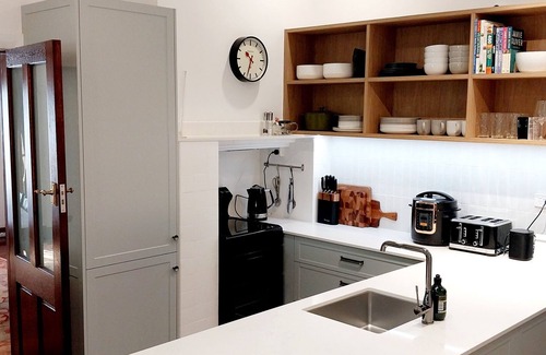 Whyalla House | Whyalla House - Home2Home Executive Accommodation