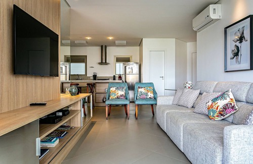 Jurere Apartment | WI-FI 200MB | 350m from Jurerê Beach #JA11