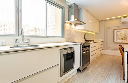 Centro Apartment | WI-FI 240MB | Downtown Florianópolis #CA19