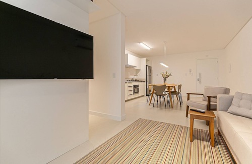 Ingleses Norte Apartment | WI-FI 400MB | 500m from the sea | Barbecue #IA16