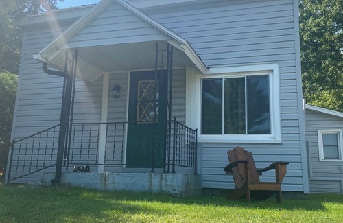 Stevens Point House | WI river, Kash Park Play & Stay, fully fenced Pet friendly